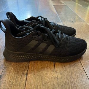 Women’s Adidas Shoe Size 8